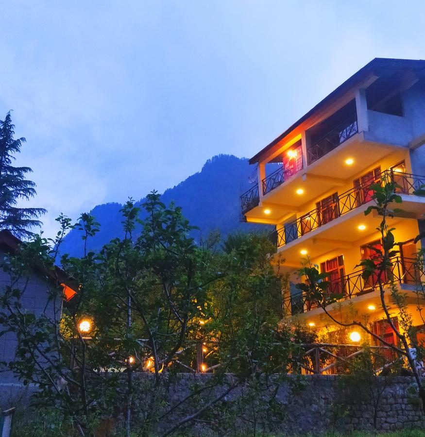 Red House Cafe Hotel - Manali (Himachal Pradesh), Manali